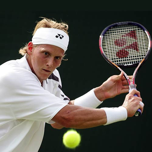 Johansson, maestro di tennis Sunball